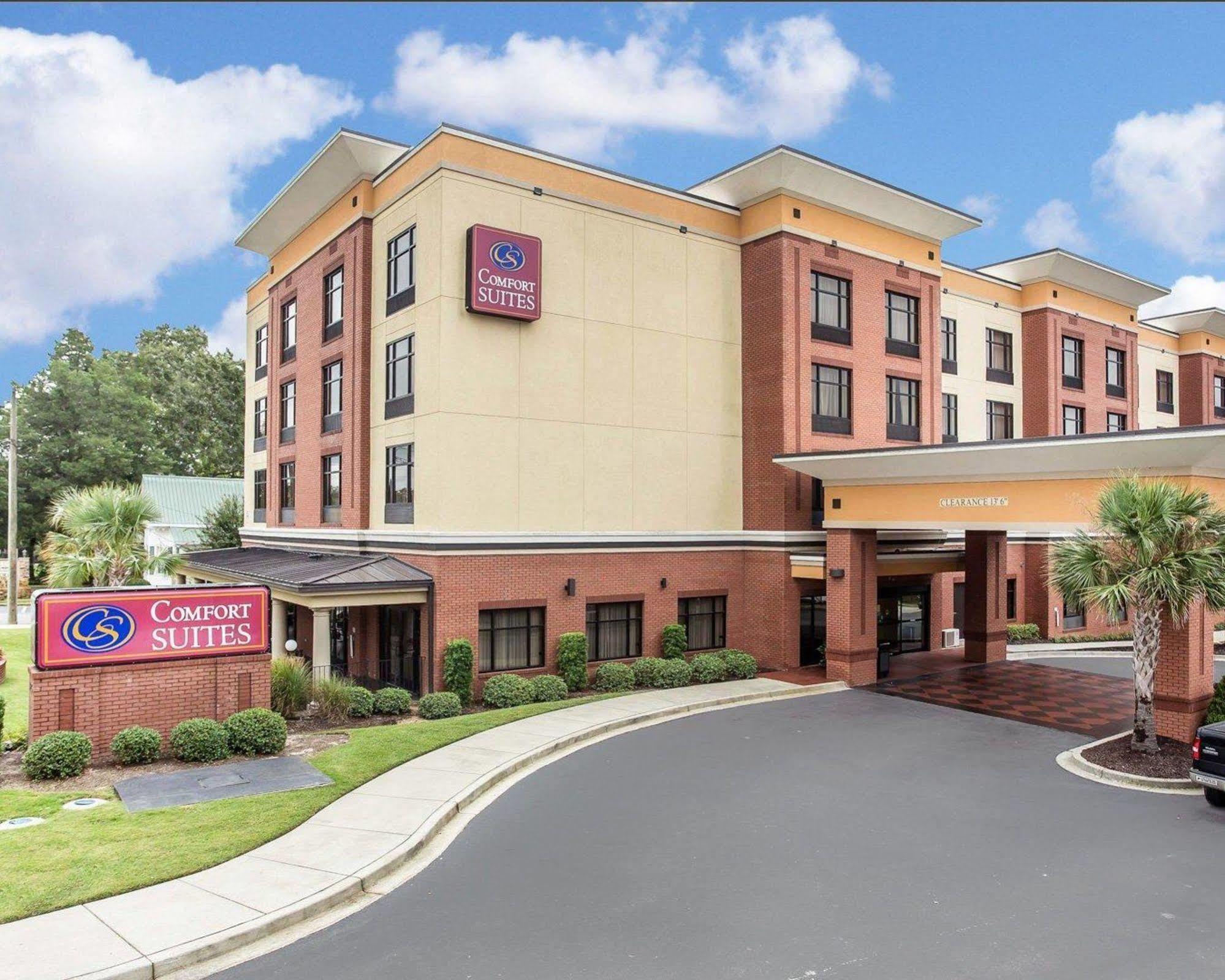 Holiday Inn Express & Suites Lexington By Ihg Экстерьер фото